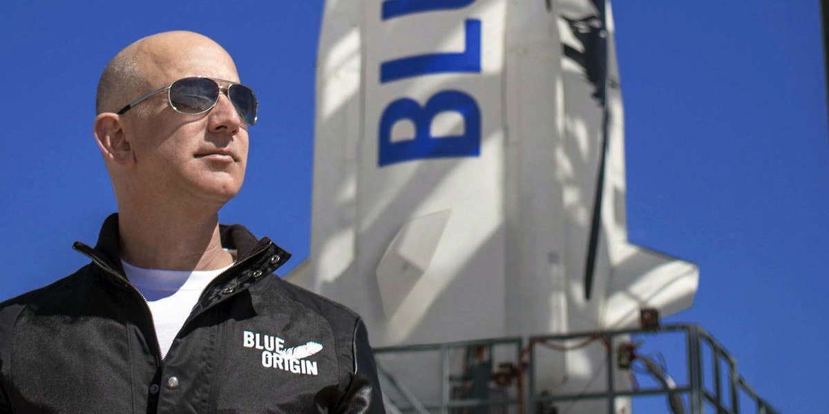 Jeff Bezos viajará al espacio en primer vuelo tripulado de Blue Origin 