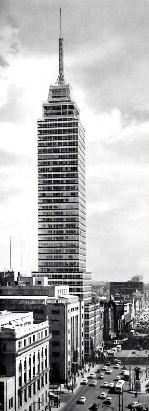 La Torre Latinoamericana ha definido el horizonte de la ciudad desde 1956.