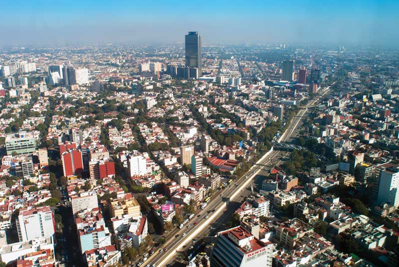 A finales de los 90 la zona urbanizada de la Ciudad de México era de 1,400 km2.