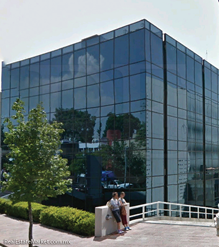 Urbitec se conforma por dos torres de oficinas y espacios comerciales