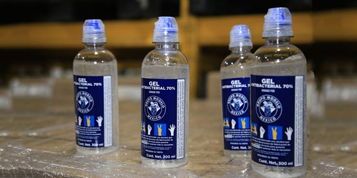 Grupo Modelo inicia entrega de 300 mil botellas de gel antibacterial