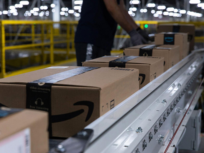 Amazon contratará 1,500 personas y aumentará sueldos por el CoronaVirus