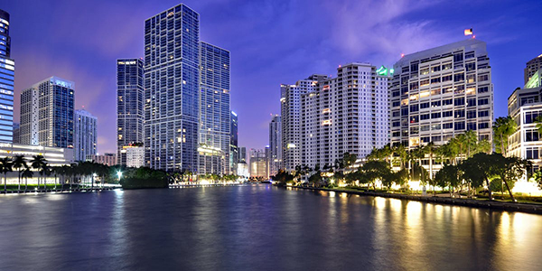 Miami lidera crecimiento de precios de propiedades de lujo en el mundo
