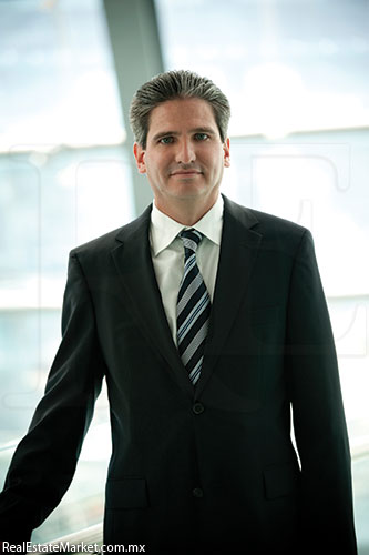 Alejandro Ballesteros<br />Director de desarrollos comerciales <br />y marketing de Grupo Copri