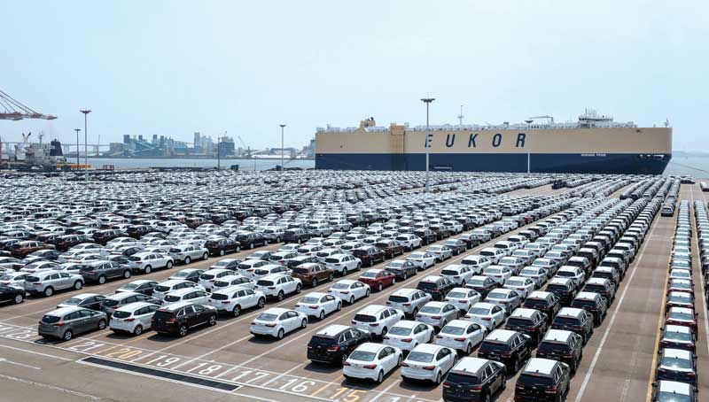 El Puerto está especializado en manejo y almacenaje de autos y es la salida de exportación motriz hacia países de Asia.