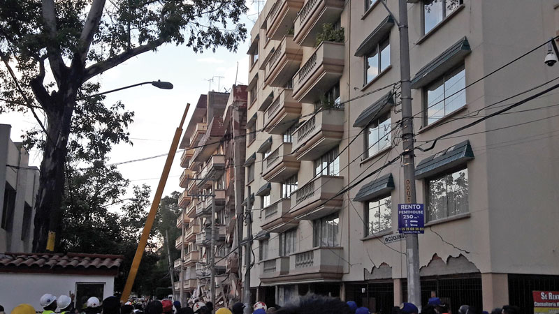 Real Estate,Se registraron varios colapsos en la calle Coquimbo.