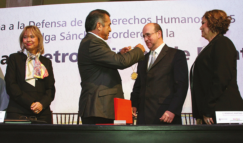 Real Estate,El Bronco otorga la medalla “Olga Sánchez Cordero” a la Universidad Metropolitana de Monterrey.