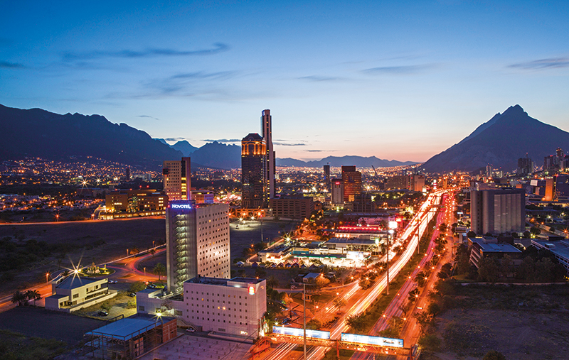 Real Estate Market, Monterrey, Los empresarios buscan un legado para la sociedad regia. 