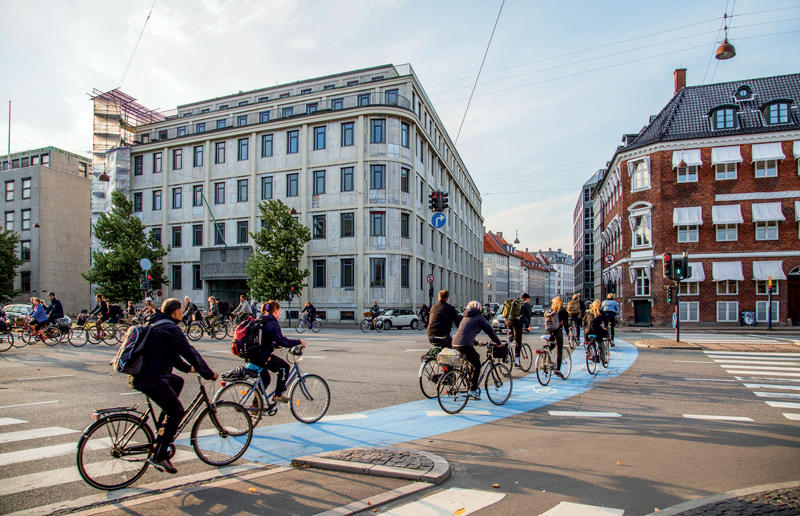 Real Estate Market &amp;amp;amp; Lifestyle,Real Estate,Smart Cities,Hagamos realidad esta visión, Copenhague. Varias ciudades europeas son bike-friendly.