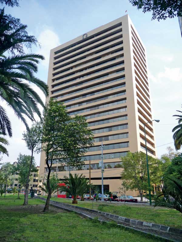 Real Estate Market &amp;amp;amp;amp; Lifestyle,Real Estate,Polanco,El corredor de oficinas con más demanda en México, El arquitecto de la Torre Omega (1984) fue Pedro Ramírez Vázquez.