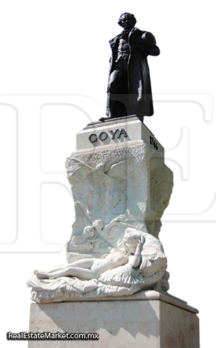 Monument to Goya in 1902, 
held in broce and marble by the Spanish sculptor Mariano Benlliure.
