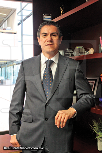Enrique Medina<br />Director de Negocio Bancario