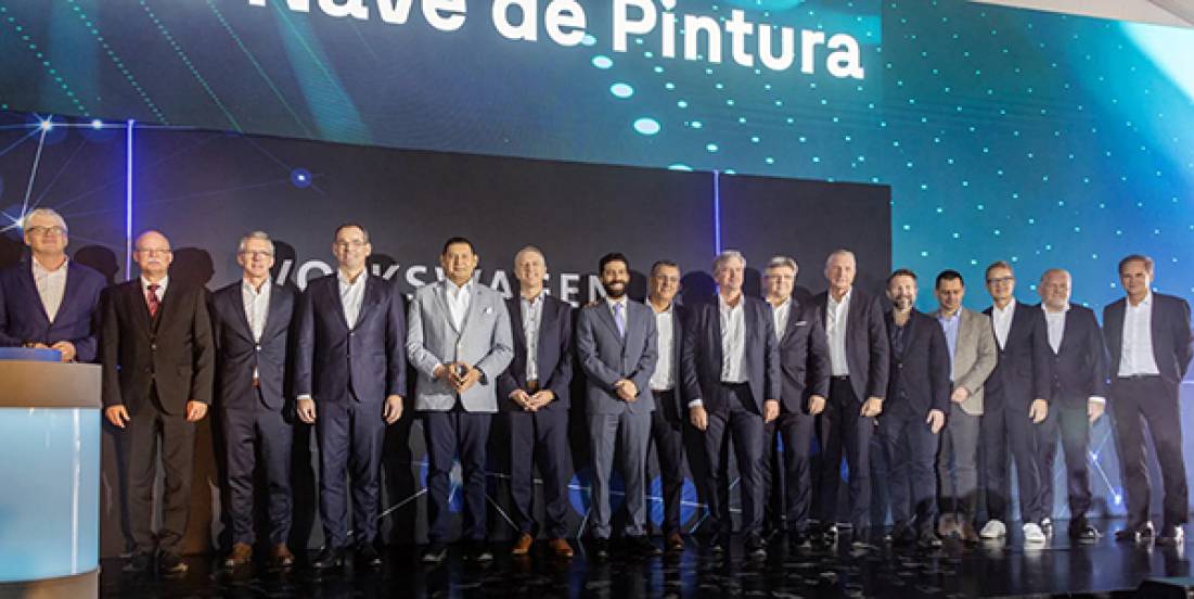 Volkswagen de México inaugura nave de pintura eléctrica en Puebla