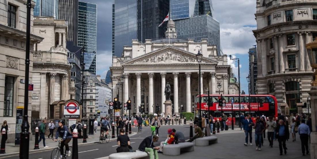 Infraestructura, inclusión y sostenibilidad: Enfoque de UK en movilidad urbana