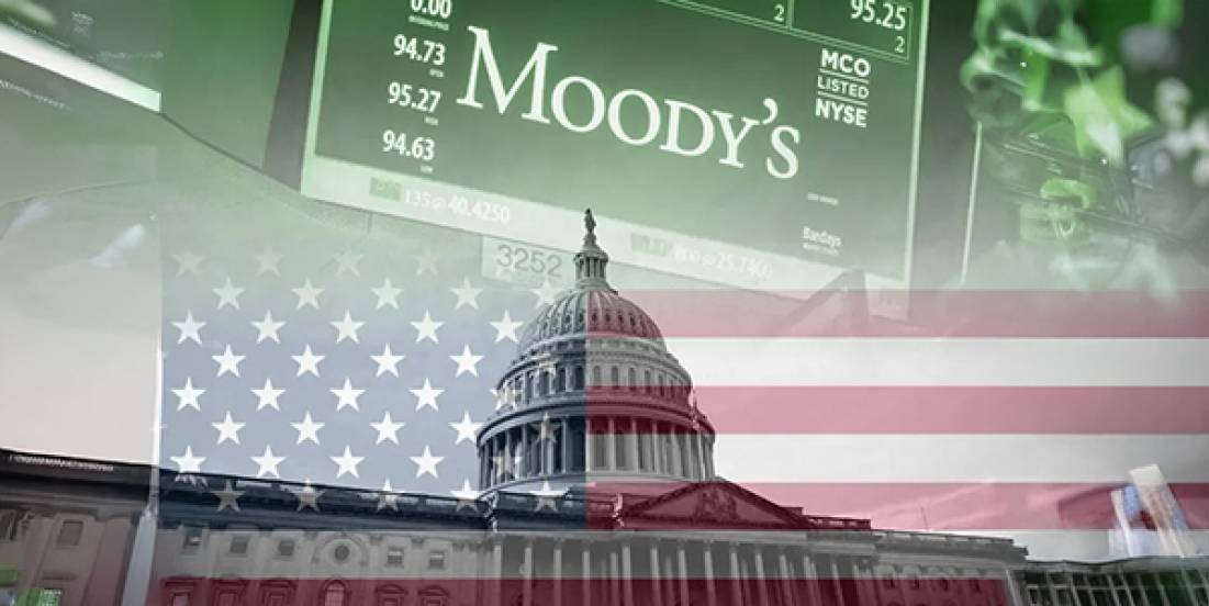 El peso avanza tras recorte de calificación crediticia a EE.UU. por Moody’s