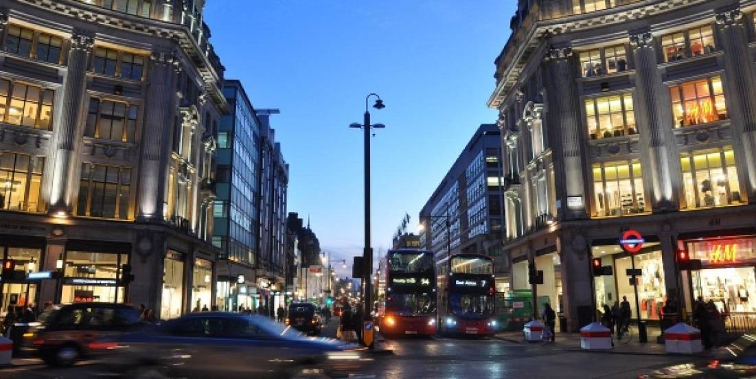 Farolas inteligentes: Así se construye el futuro de las ciudades conectadas
