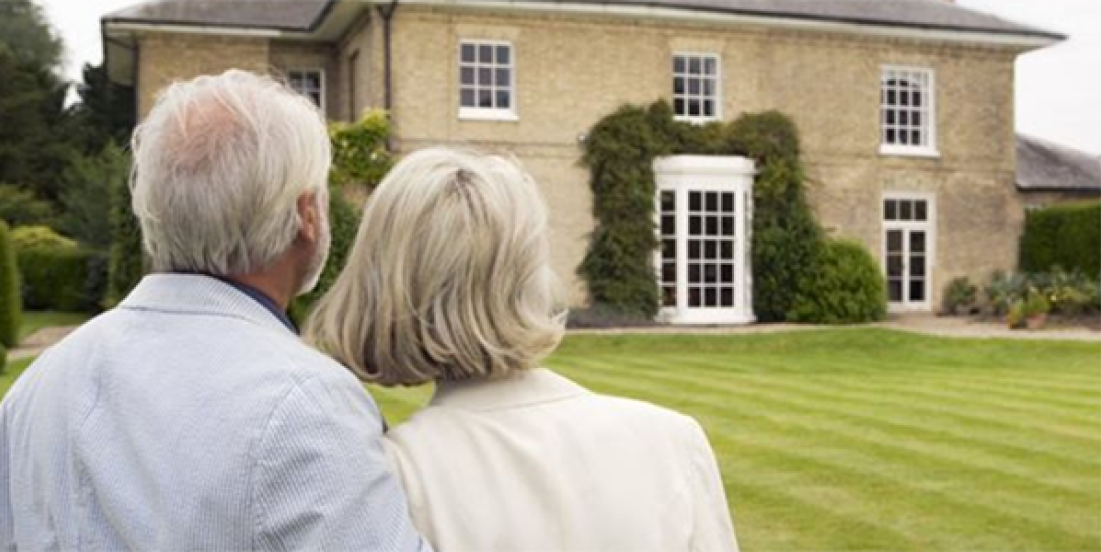 Gran retención inmobiliaria: 30% de los boomers nunca venderá su casa