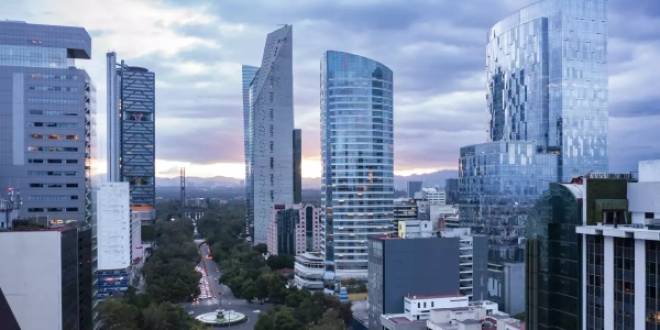 Mercado de oficinas cierra 2025 con menor vacancia y mayor demanda