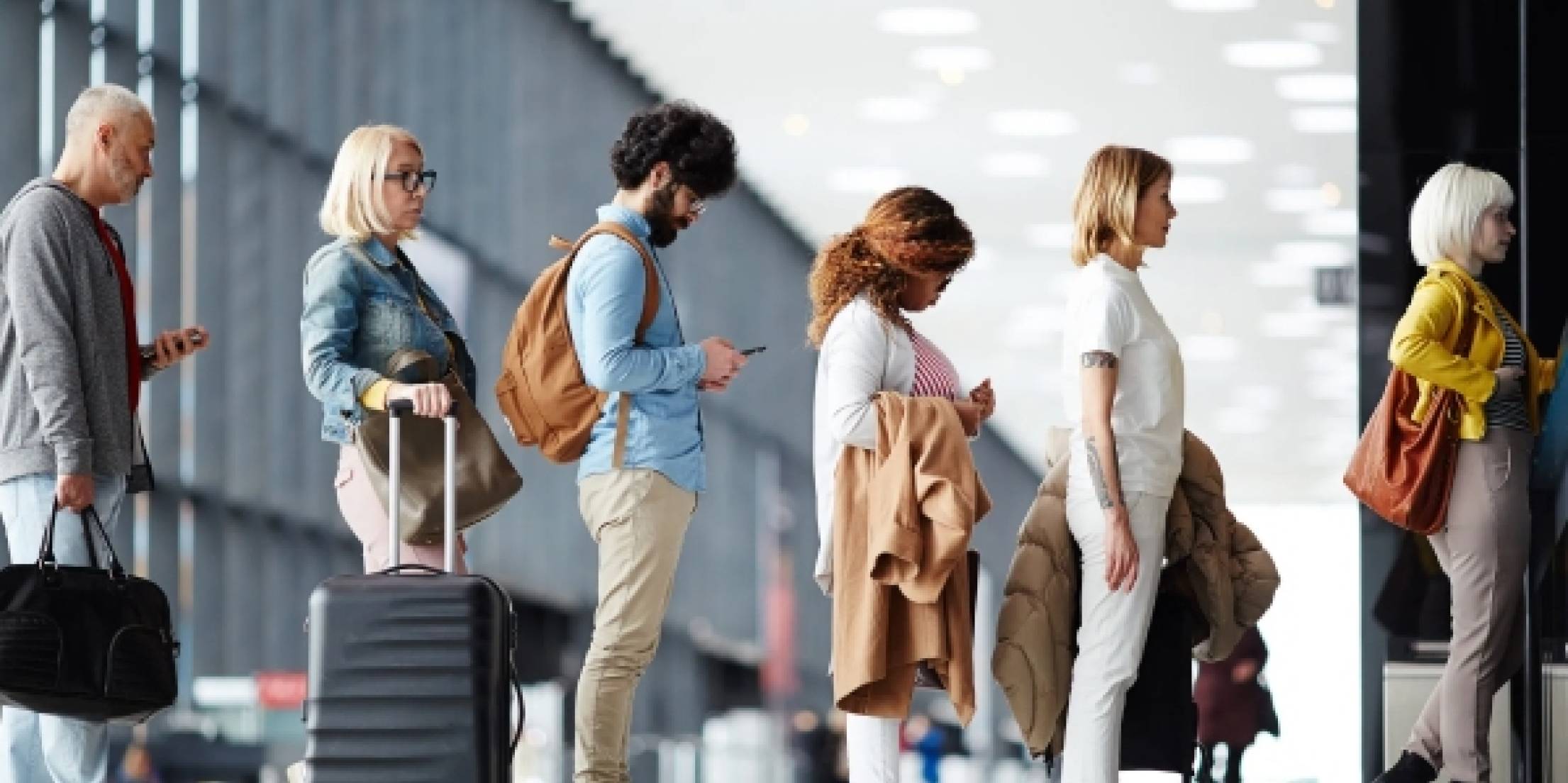 Diciembre cierra con crecimiento de dos dígitos en visitantes internacionales