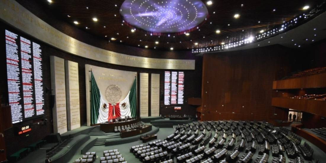 Nueva ley de infraestructura en México avanza al Senado entre críticas por deuda