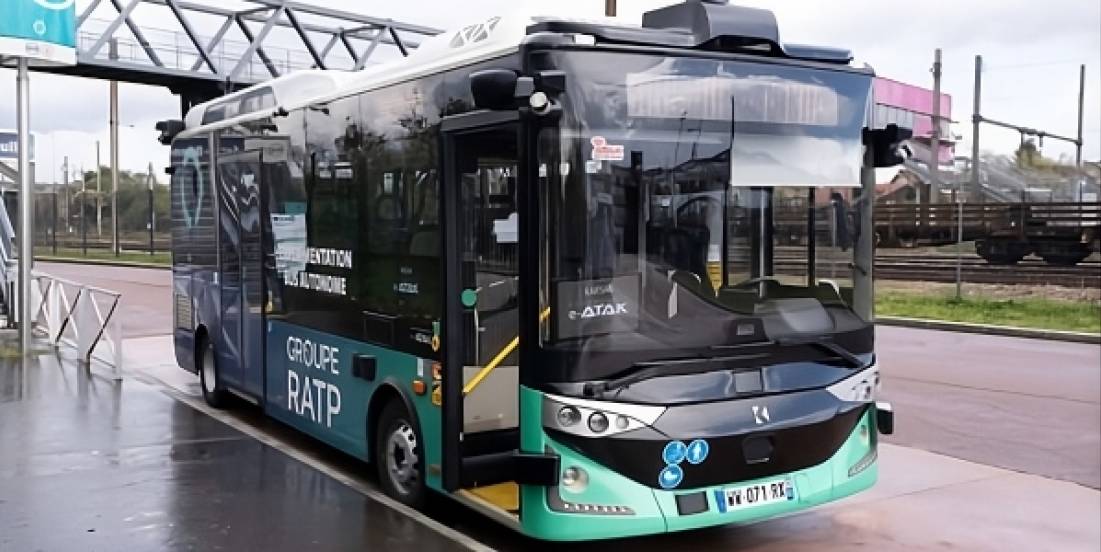 Movilidad autónoma avanza: autobús sin conductor supera pruebas en París