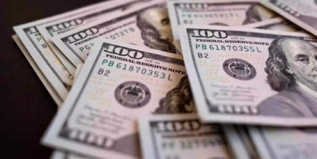 Peso resiste fortaleza del dólar pese a nuevas tensiones en Medio Oriente