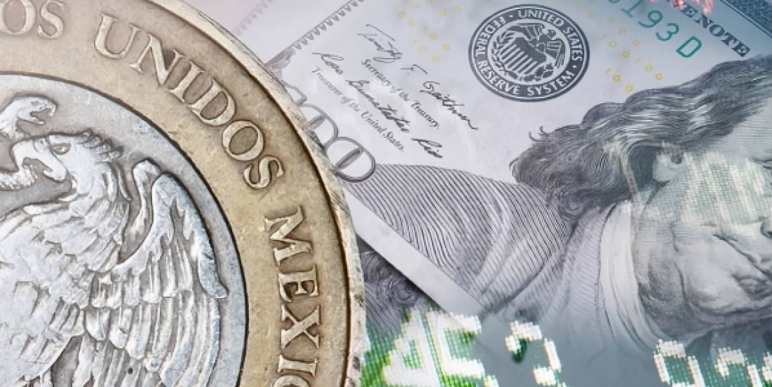 Peso inicia en 16.90 por dólar ante debilidad global del billete verde